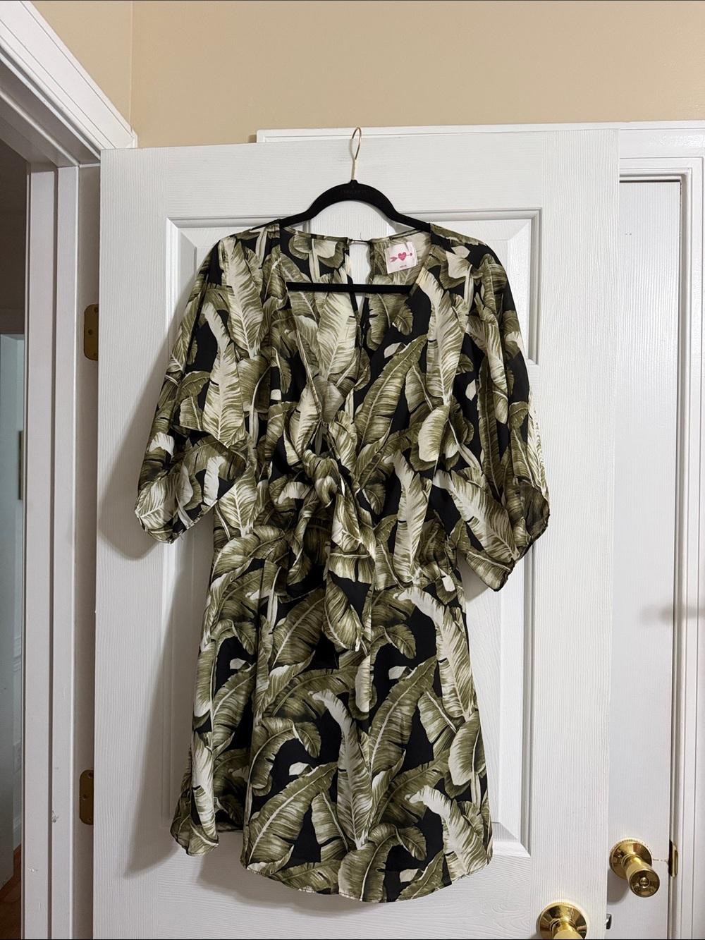 Buddy Love Dark Green Palm Leaf Tie Front Short Sleeve Dress Size Medium